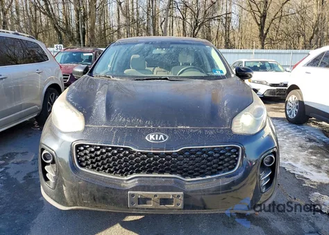 2018 Kia Sportage Lx z USA, uszkodzony, nr VIN KNDPMCAC4J7365710